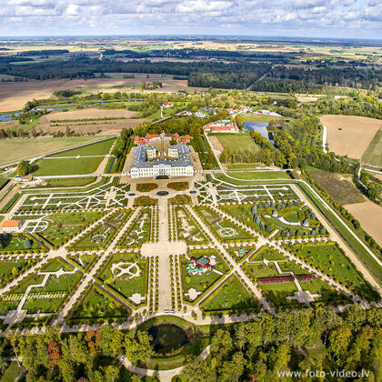 Rundāles pils, Rundāles pils dārzs