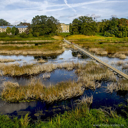 Mežotnes pils, Lielupe