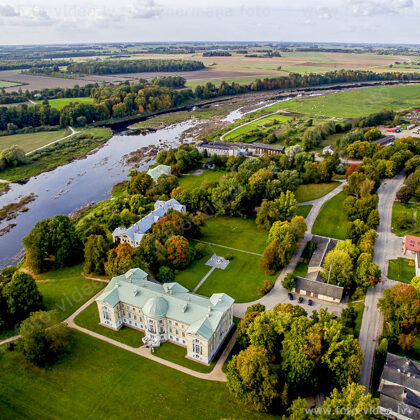 Mežotnes pils, Lielupe