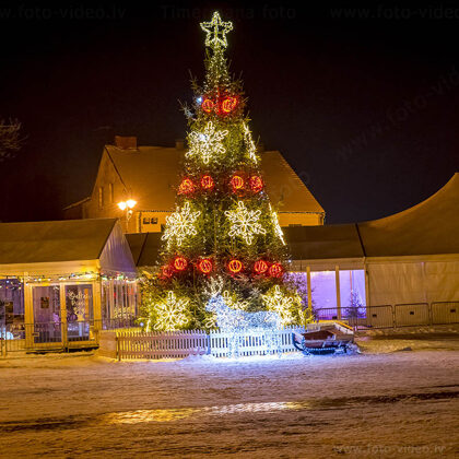 Bauskas rātsnams. Celts ir 17. gadsimtā.