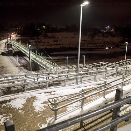Bauska. Gājēju tilts pāri Mūsas upei.