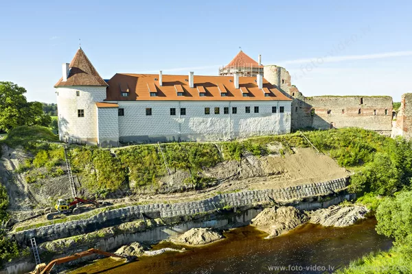 Bauskas pils, Mēmele